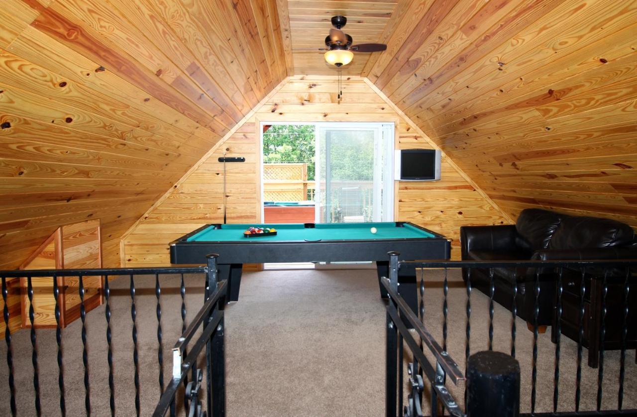 Lover'S Loft Gatlinburg Bagian luar foto